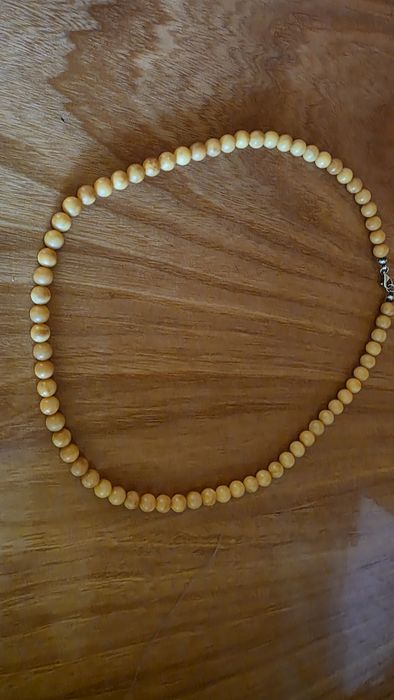 Naszyjnik bursztynowy