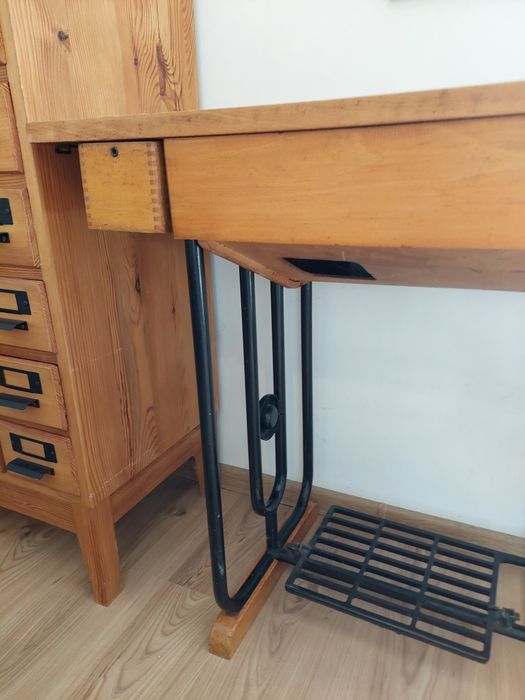 Szafka z maszyną Łucznik