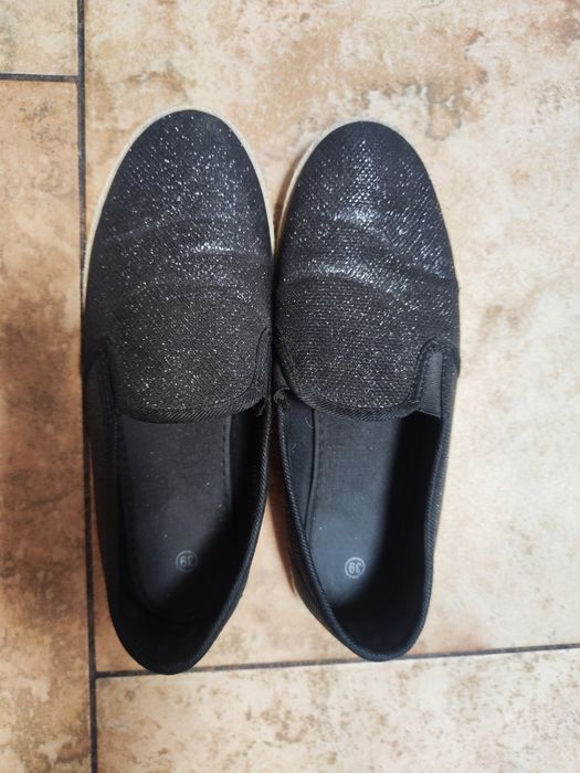 Tenisówki błyszczące mieniące się