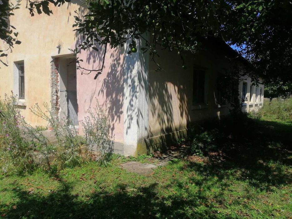 Нежитлова будівля 217 м2, 0.39 га, Кулівці, вул. О.Кобилянської, 2-Е