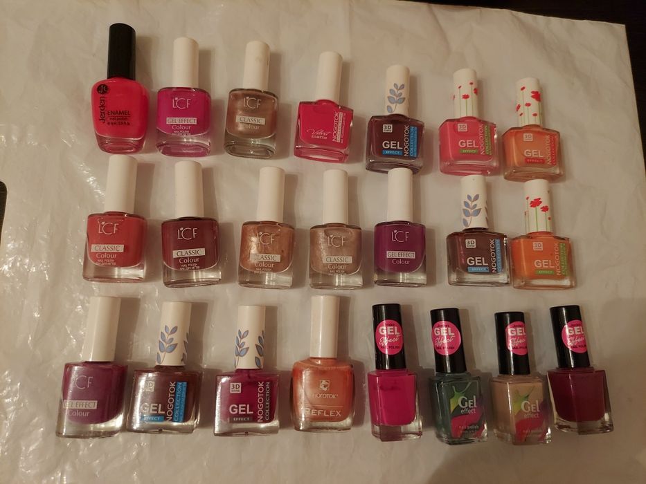 Продам лак для ногтей с гелевым эффектом и без