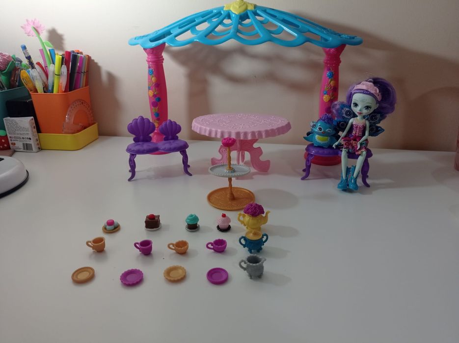 Brinquedo Enchantimals chá no jardim