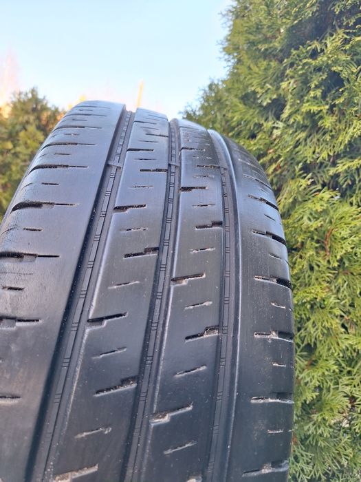 Komplet czterech opon Nokian hakka van 215/65/16c