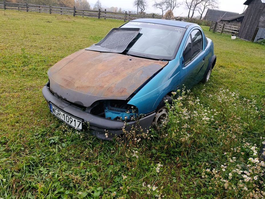 Опель tigra 1995р по запчастинах