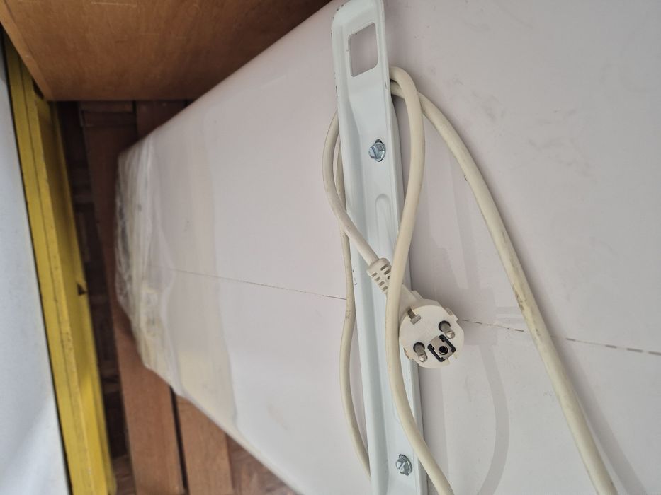 Termoacumulador ariston Velis pro Wi-Fi 80L como novo.