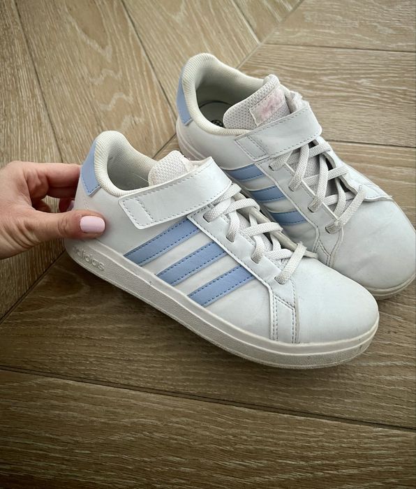 Buty sportowe adidas
