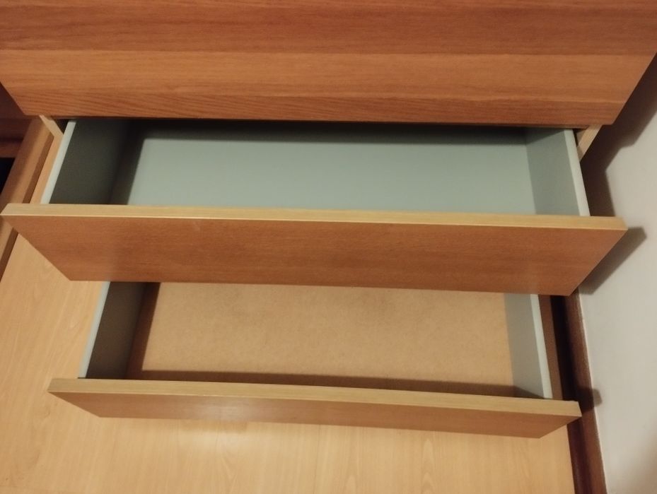Cómoda malm com 6 gavetas Ikea
