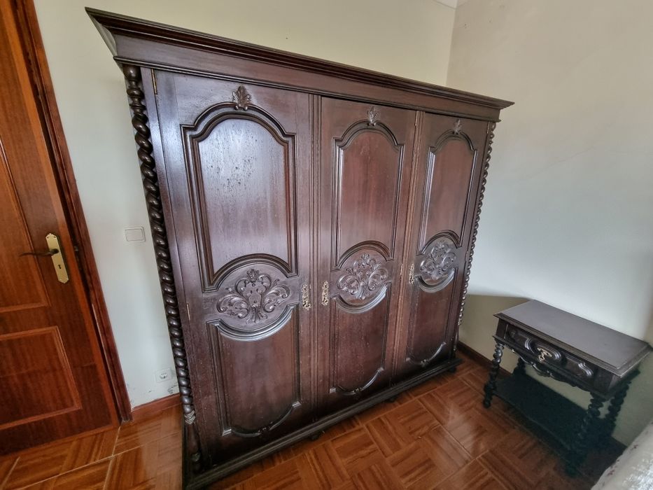 Mobília de Quarto Antiga Completa