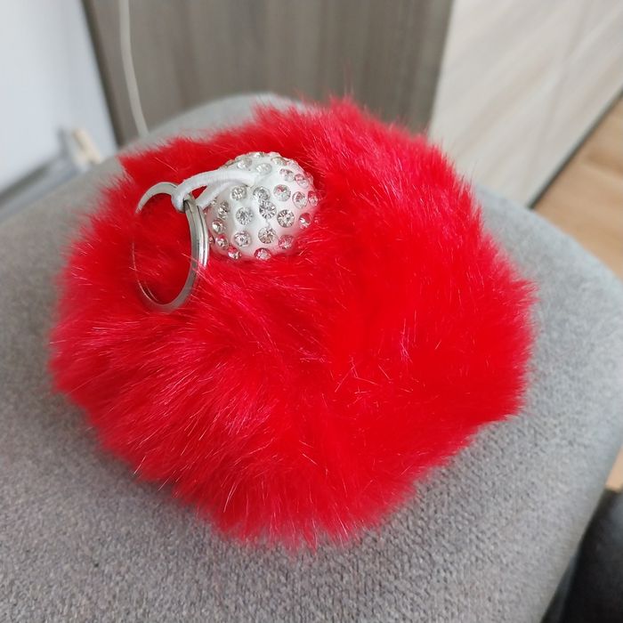 Breloczek puszek nowy