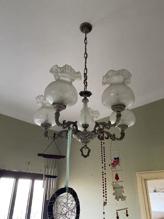 Candeiro antigo mas em bom estado