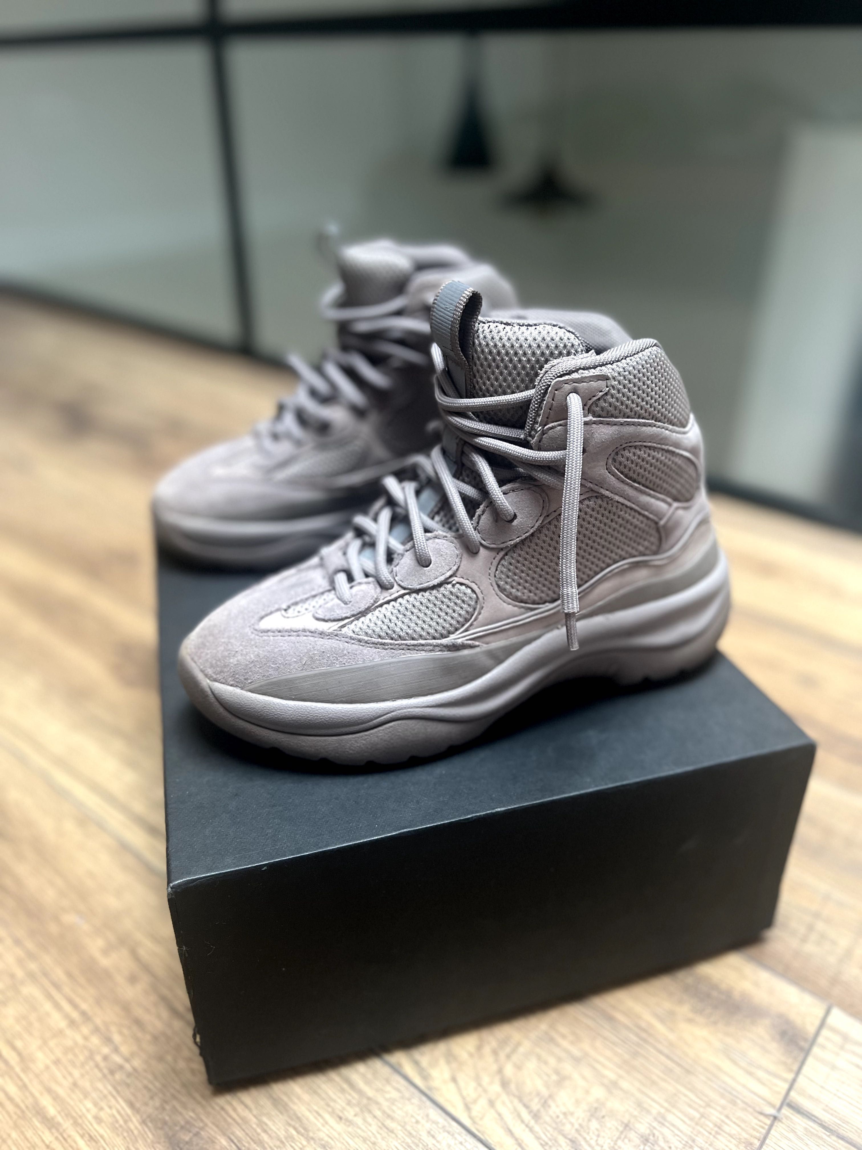 Yeezy desert best sale boot season 6