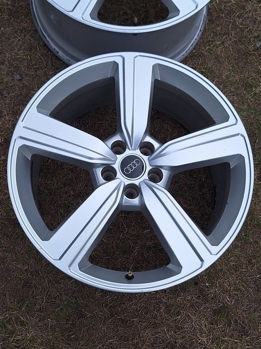 Оригінал литі диски R20 AUDI e tron Q7 Vw Touareg 3