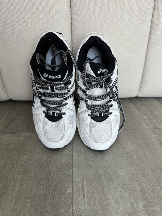 Кросівки Asics жіночі 38р