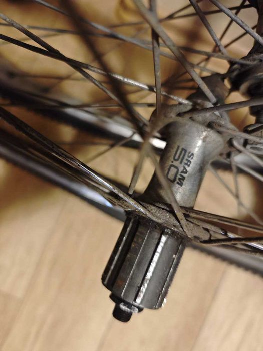 велозапчастини до 20", 26",  та універсальні