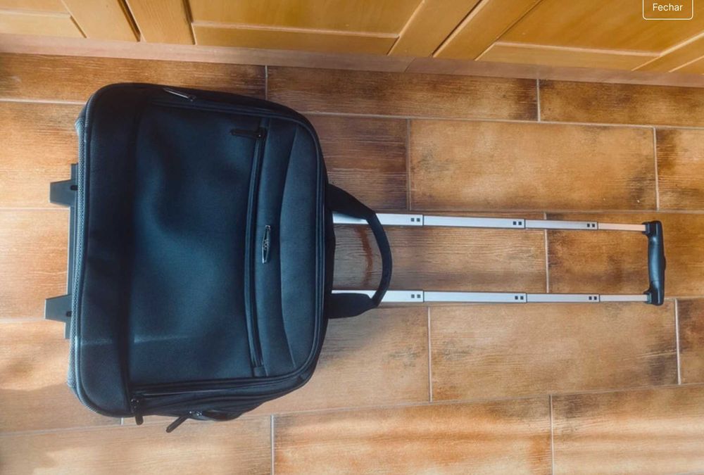 Pasta Trolley Executiva Vagg – como nova