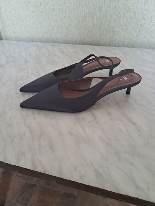 Модні осінні 2024 року атласні жіночі туфлі-човники ZARA