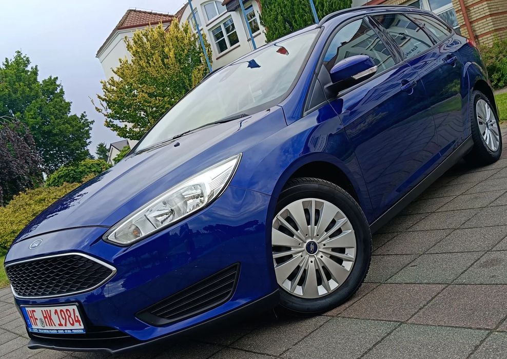 Ford Focus *Pełny Serwis*NAVI*KLIMA*Niski Przebieg+Przepiękny Kolor+PERFEKCYJNY!