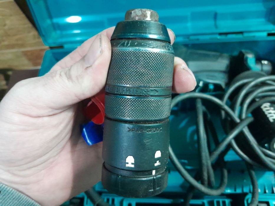 Перфоратор Makita HR 2610T