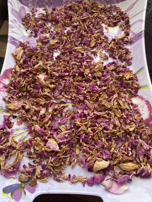 Продам лепестки чайной розы сушеные 125 гр