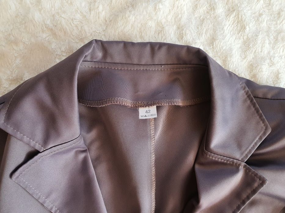 Szara połyskująca marynarka