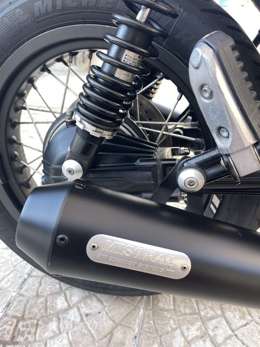 Guzzi v7lll rough mistral