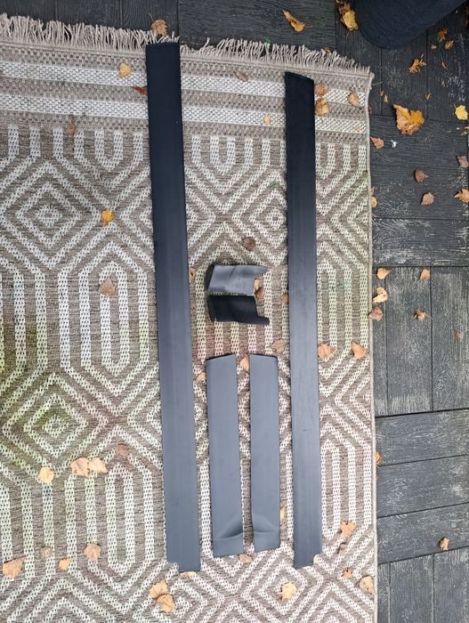 Listwy dolne  gumowe Audi 80 cabrio coupe