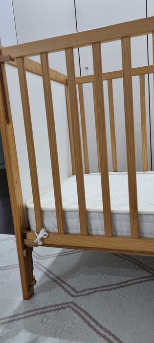 Berço com colchão