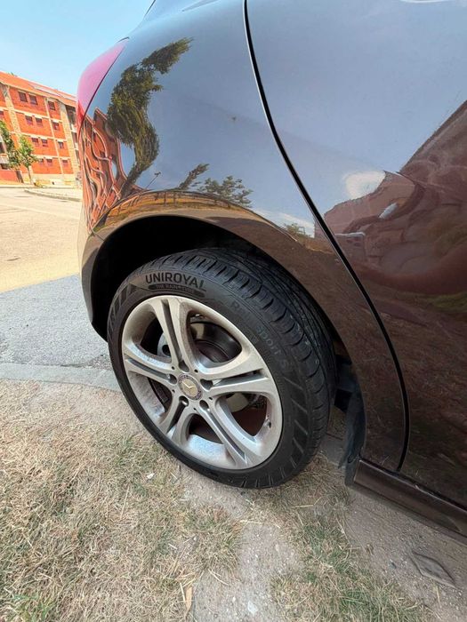Mercedes-Benz A 180 — fotografia 5