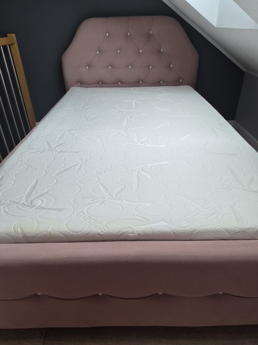 Łóżko - łoże tapicerowane 120x200 pudrowy róż + materac - glamour