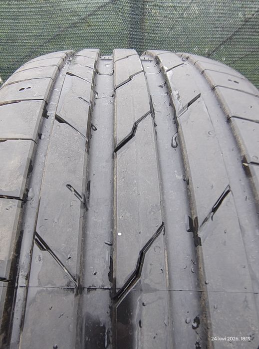 Komplet opon Hankook 18 "