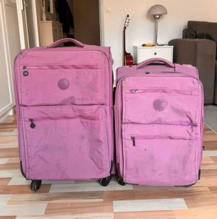 Валізи чемодани дорожні