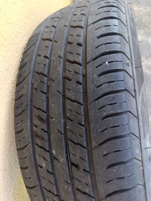 Jantes Liga Leve R15 com Pneus