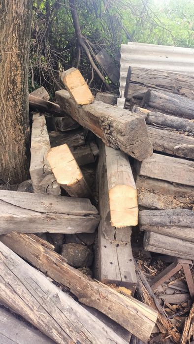 Шпала на дрова и для строительства