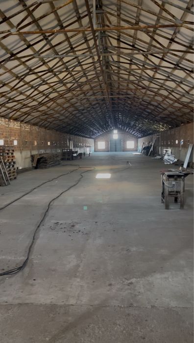 Оренда Складу, Ангару