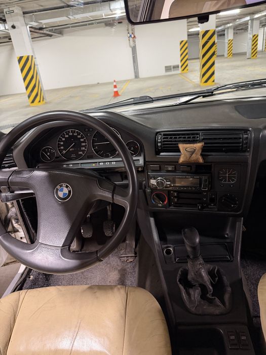 Продам BMW e30 1.6 бензин