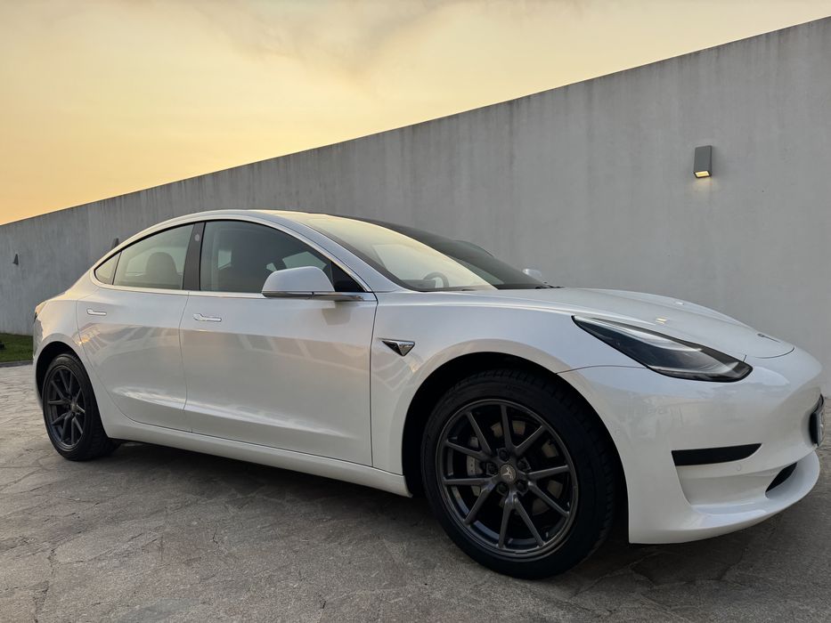 Tesla Model 3 sr+64628808166403122