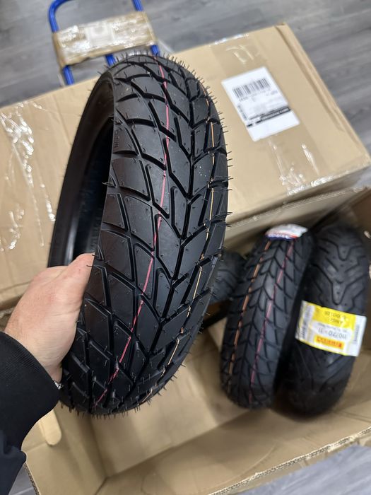 Покрышка шина скат Pirelli 110/70/11 - 90-80-11 на електроскутер Aima A700
