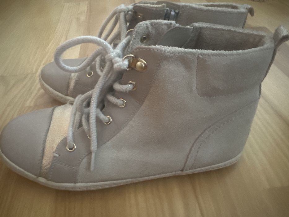 Стильні кеди , ботінки