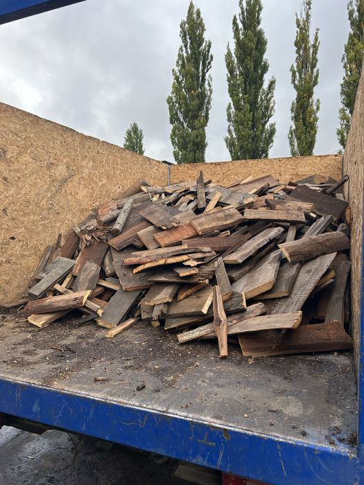 Дрова с досок пиляные