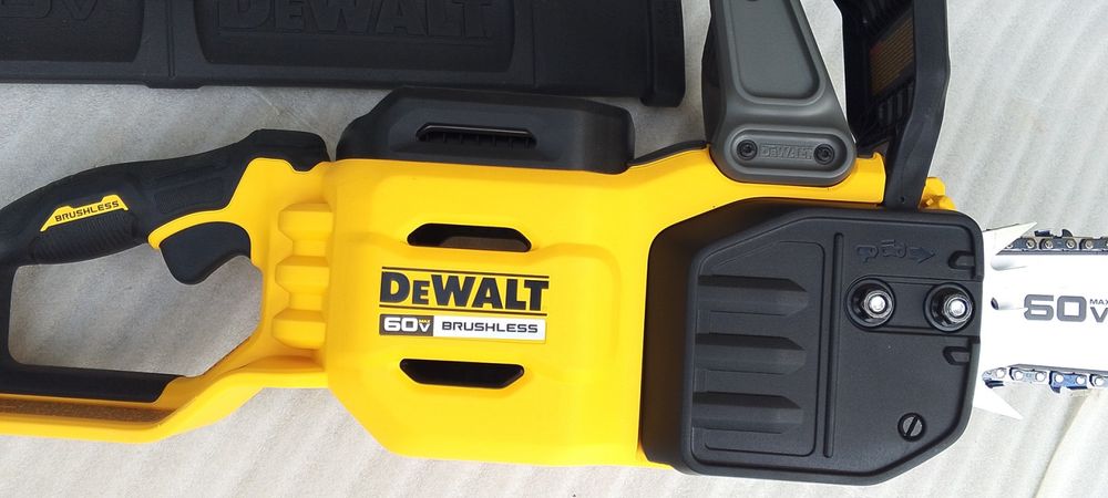 Акумуляторна ланцюгова пила DeWalt DCCS677,  60v , Оригінал, США