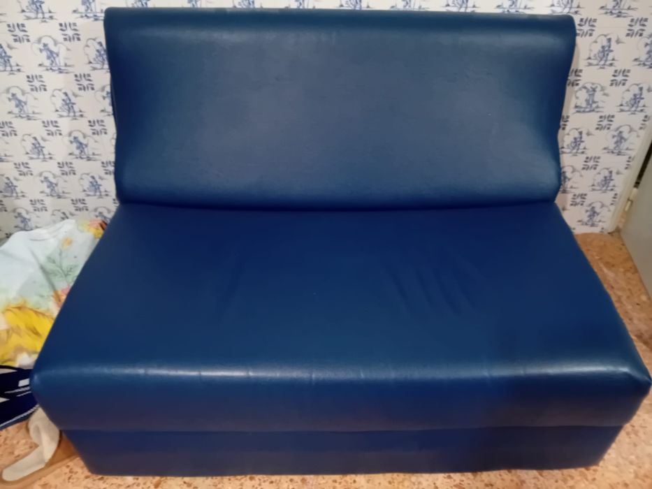 Sofá cama azul napa