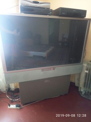 телевизор Thomson scenium 131см диагональ