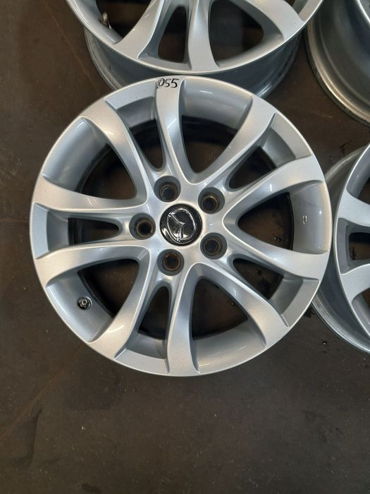 (055) Felgi 16" 5x114,3 ET 50 6,5j - Mazda