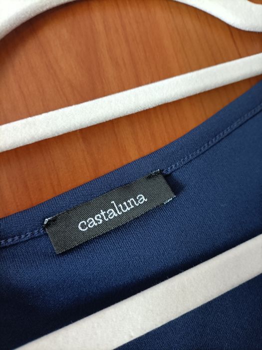 Granatowa sukienka rozmiar 48 Castaluna