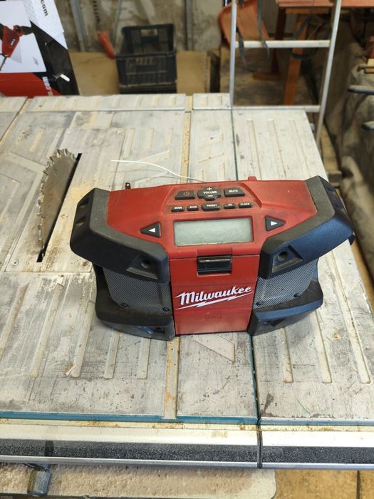 Radio budowlane Milwaukee C12 JSR
