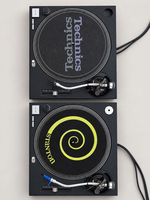 Technics SL-1200 MK2