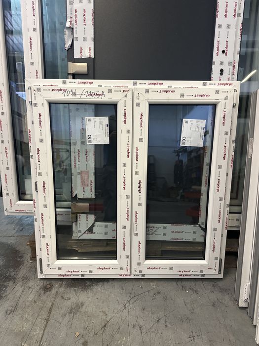 Janela PVC oscilobatente 109L/110,5A