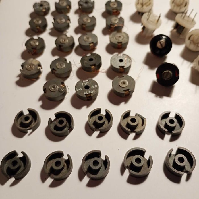 Rdzeń ferrytowy kubkowy