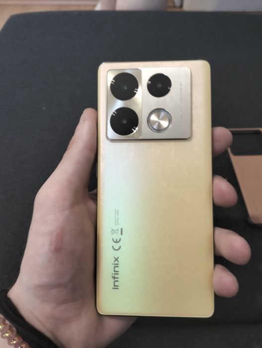 Sprzedam nowy telefon marki infinix note 40 pro