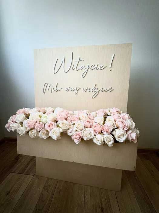 Tablica powitalna z kwiatami stojak z doniczką witajcie wesele dekoracje flowerbox